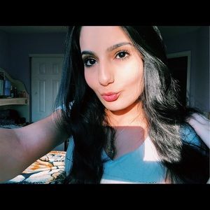 Meet your Posher, Nour